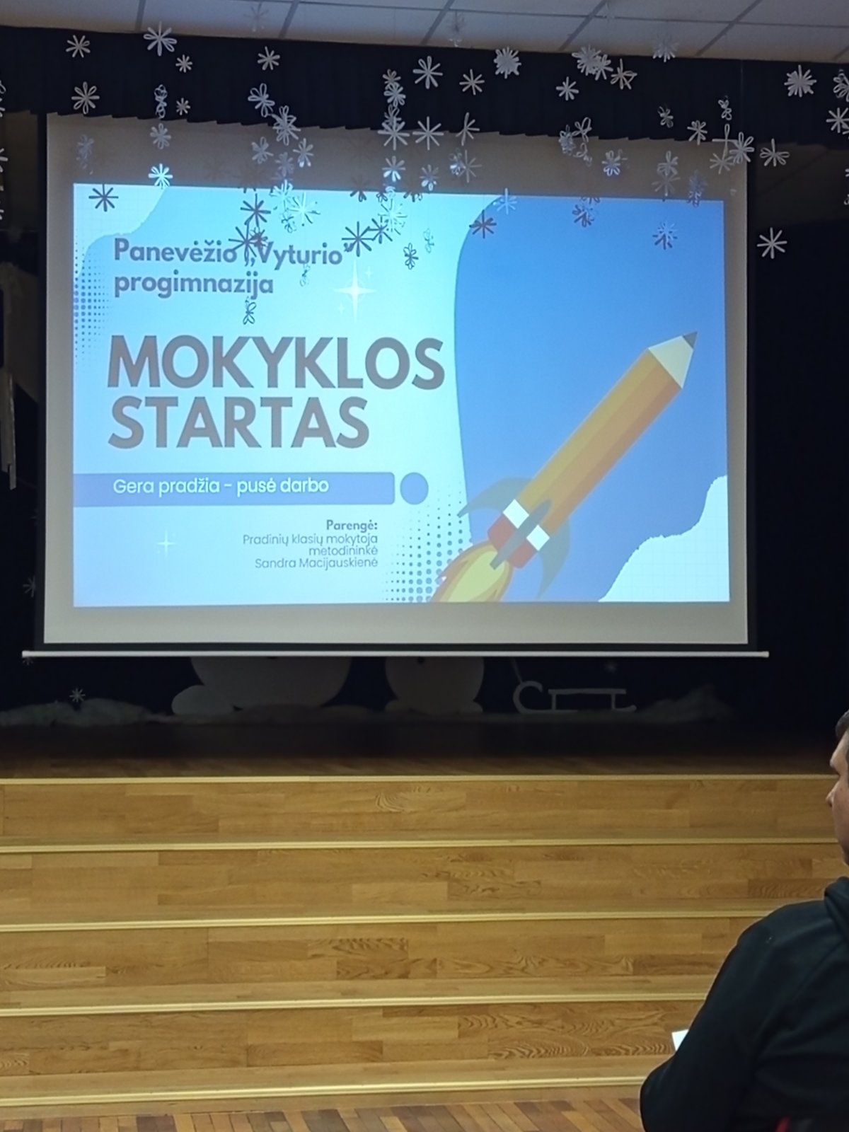 Pirmasis žingsnis į būsimą kelionę