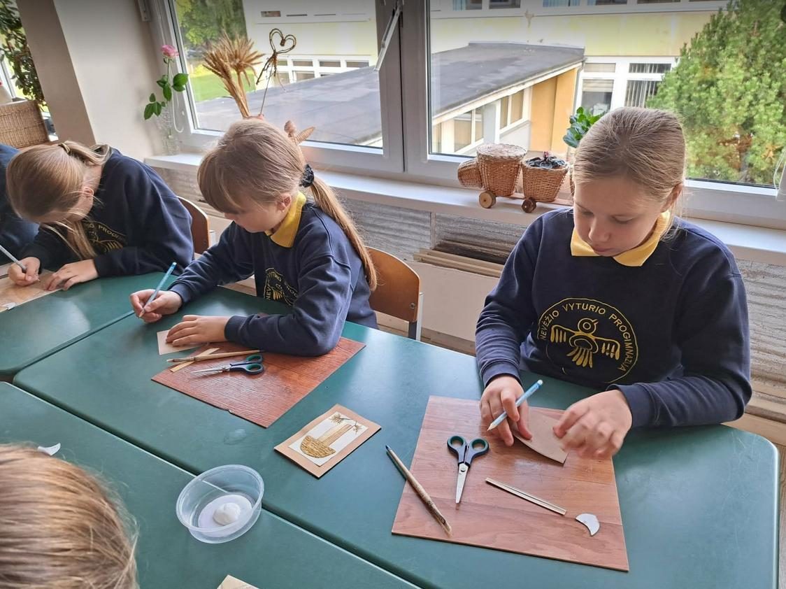 4b klasė Moksleivių namuose